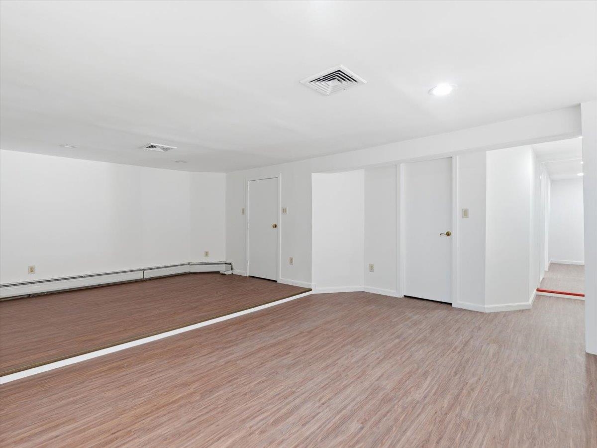 299 PAVONIA AVE Unit: 2-3