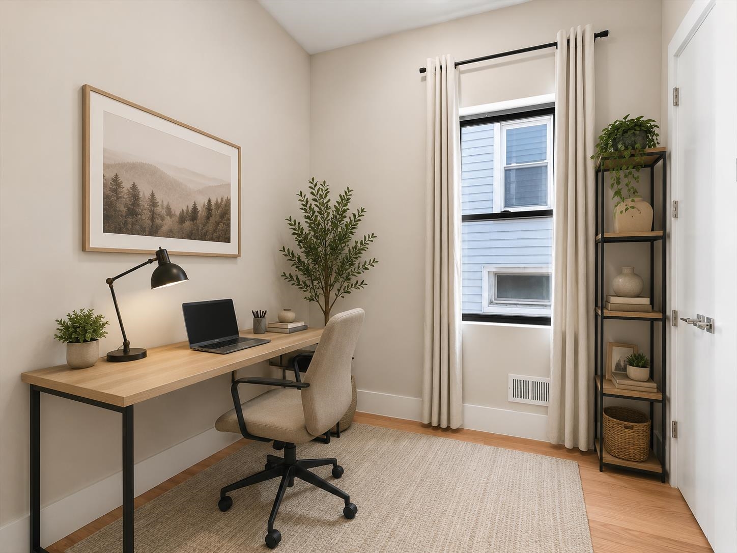 220 FREEMAN AVE Unit: 1
