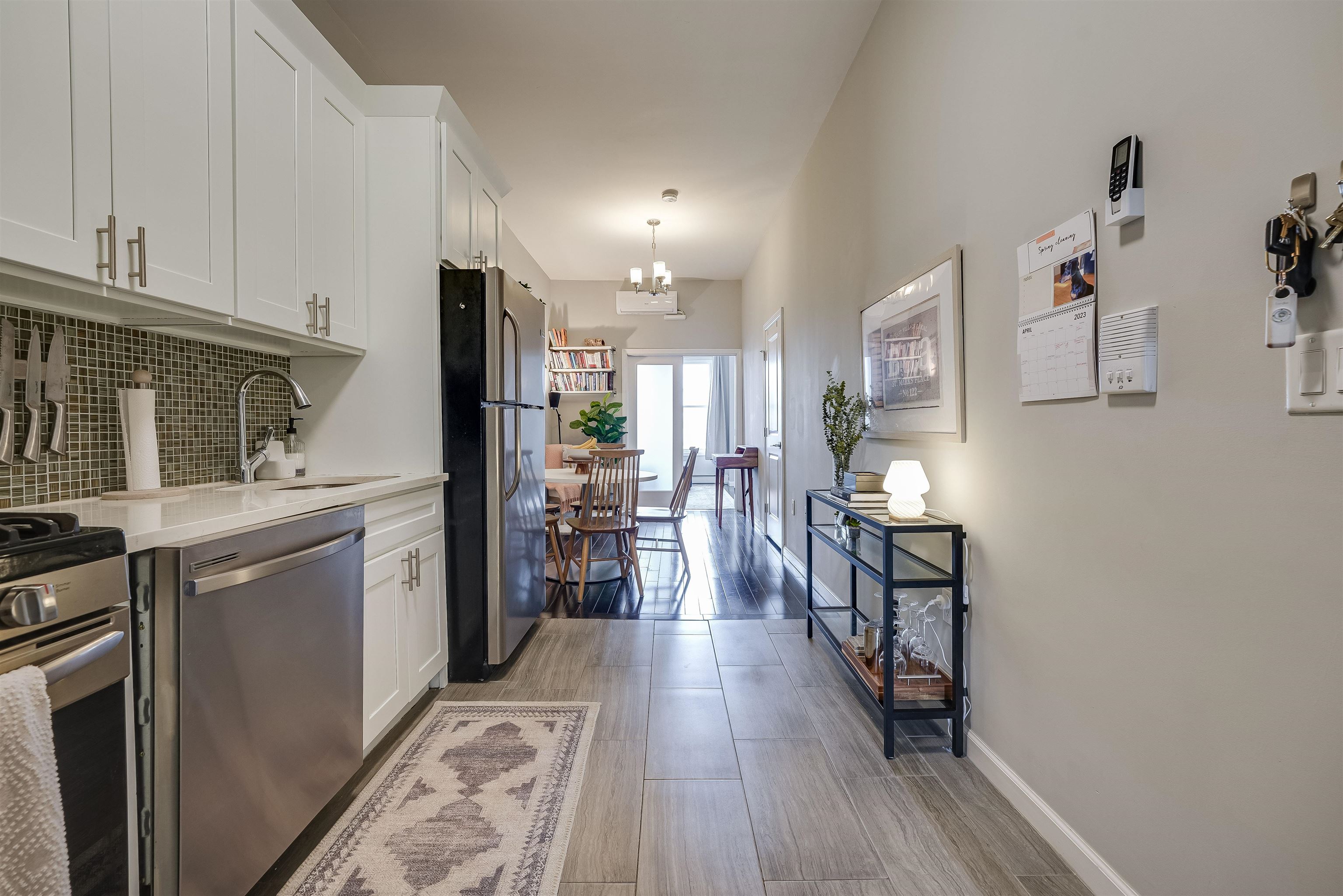 80 WEBSTER AVE Unit: 3R