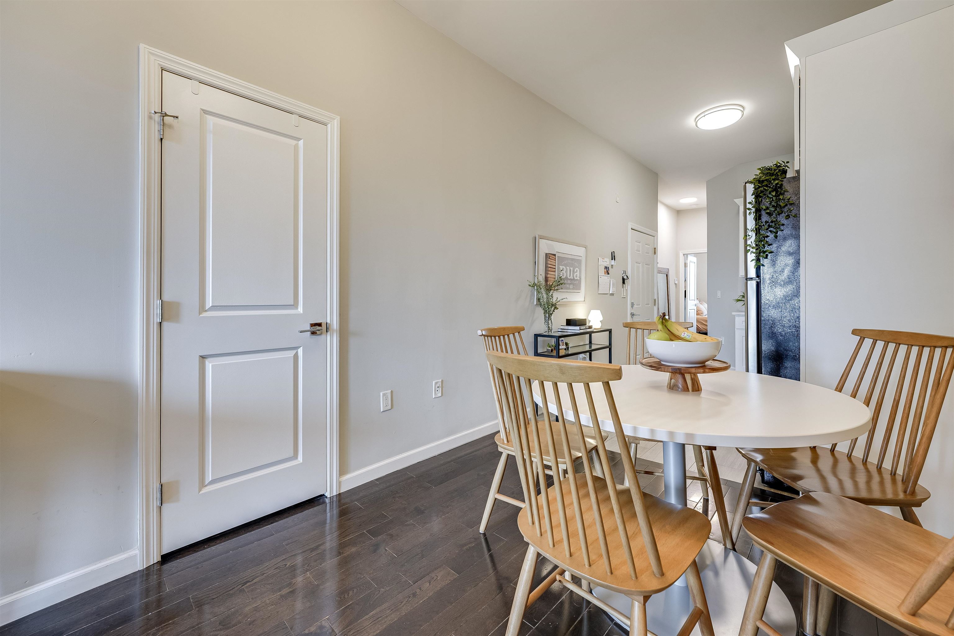 80 WEBSTER AVE Unit: 3R