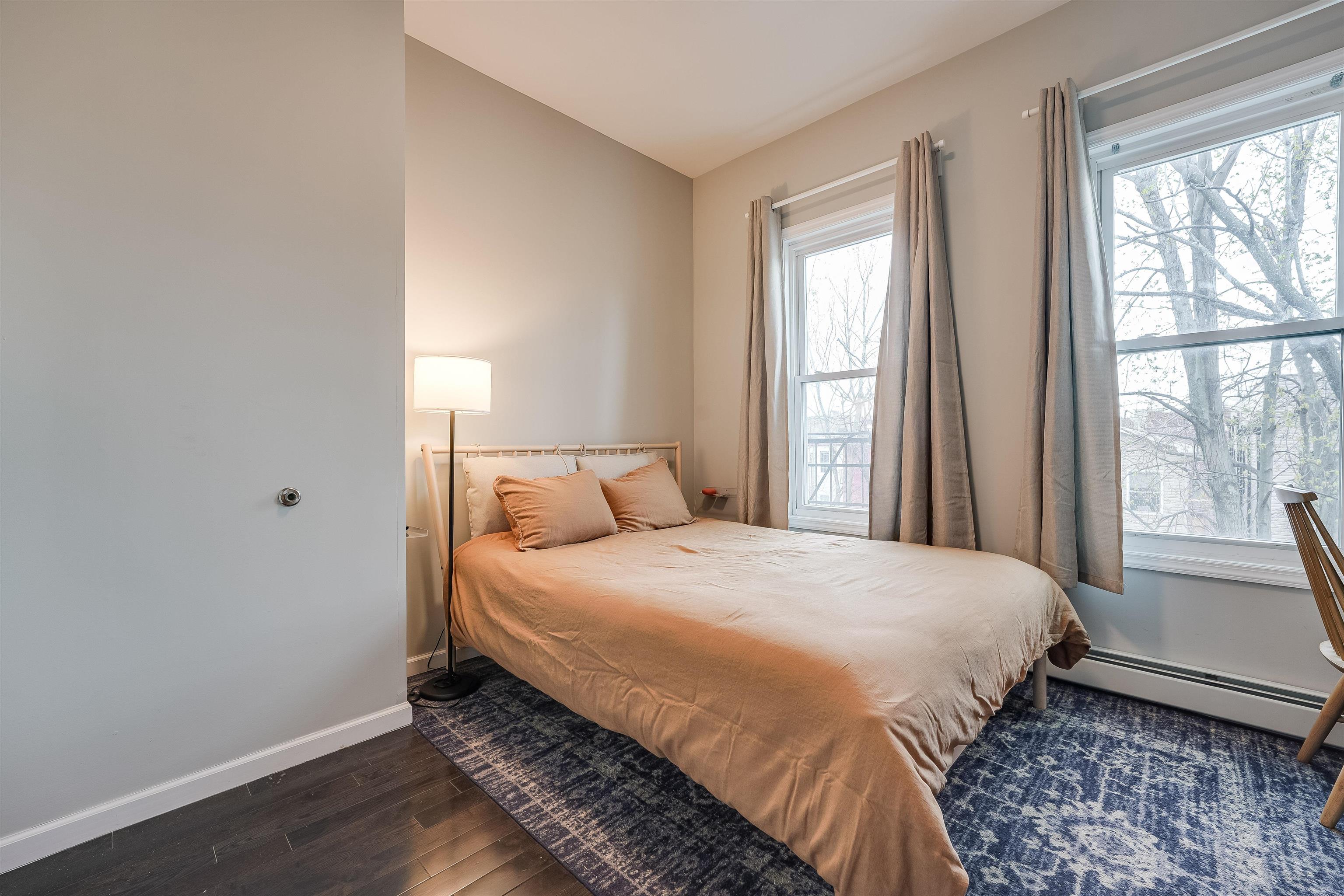 80 WEBSTER AVE Unit: 3R