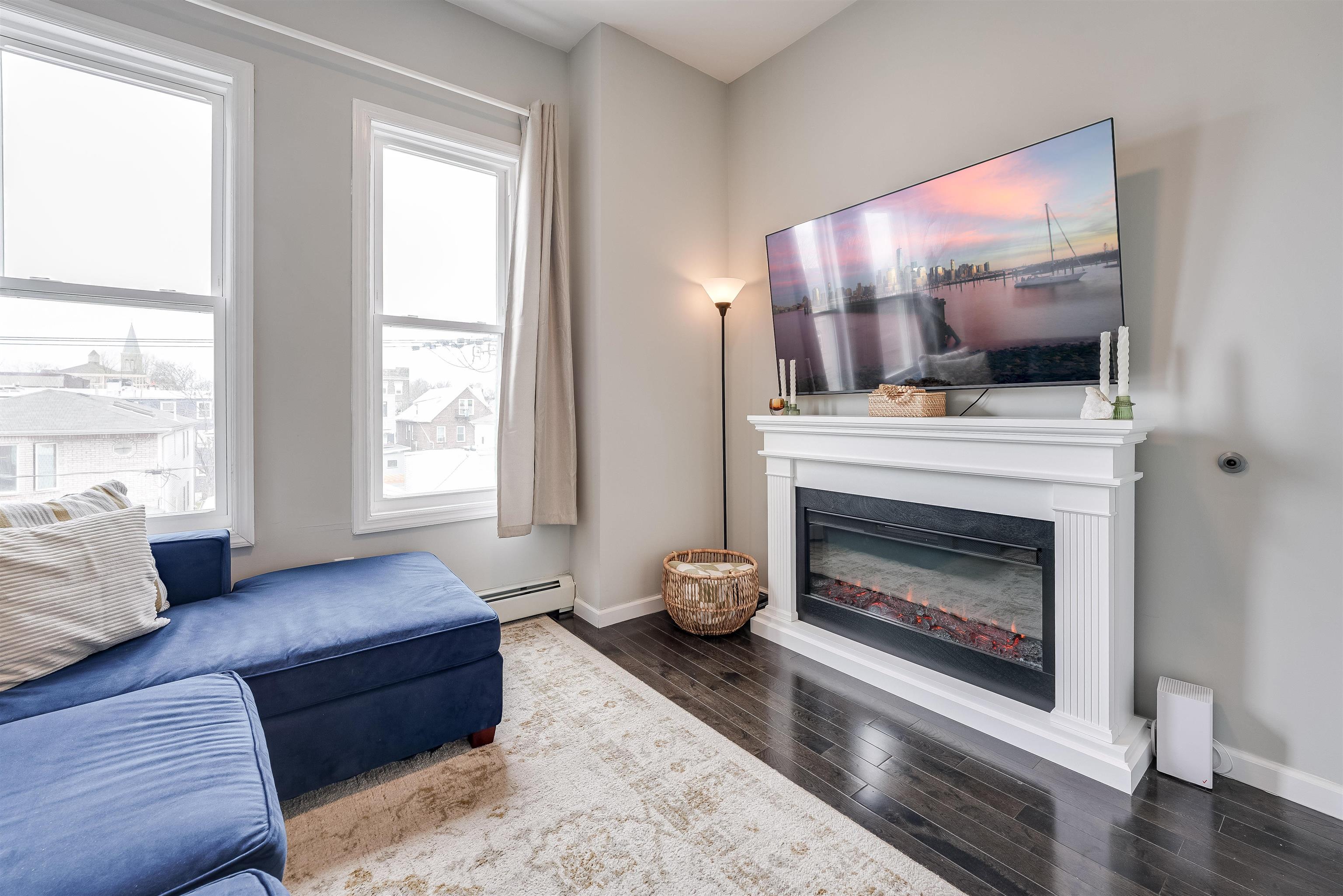 80 WEBSTER AVE Unit: 3R