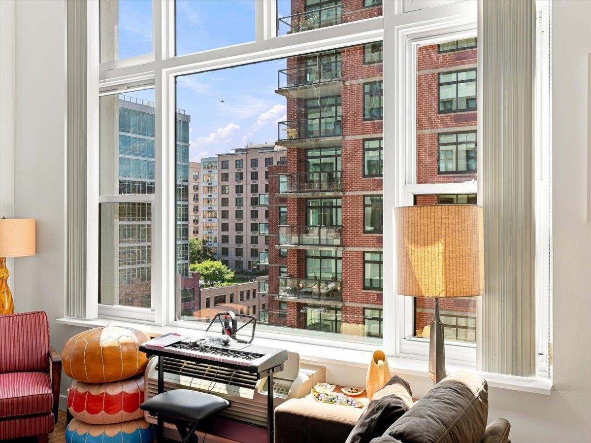 1500 HUDSON ST Unit: 6O
