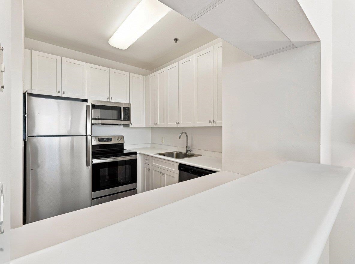 1500 HUDSON ST Unit: 6O