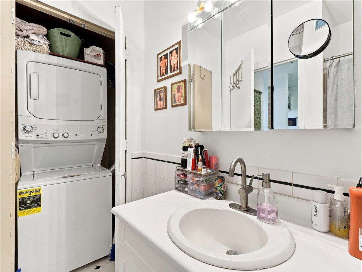 1500 HUDSON ST Unit: 6O