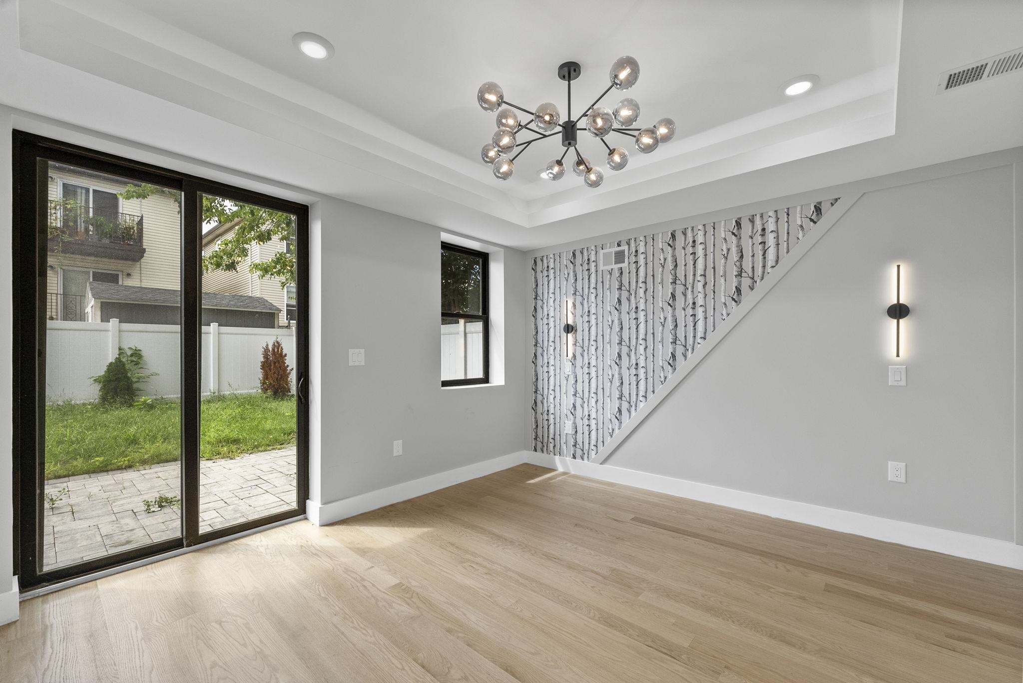 83 LEXINGTON AVE Unit: MF
