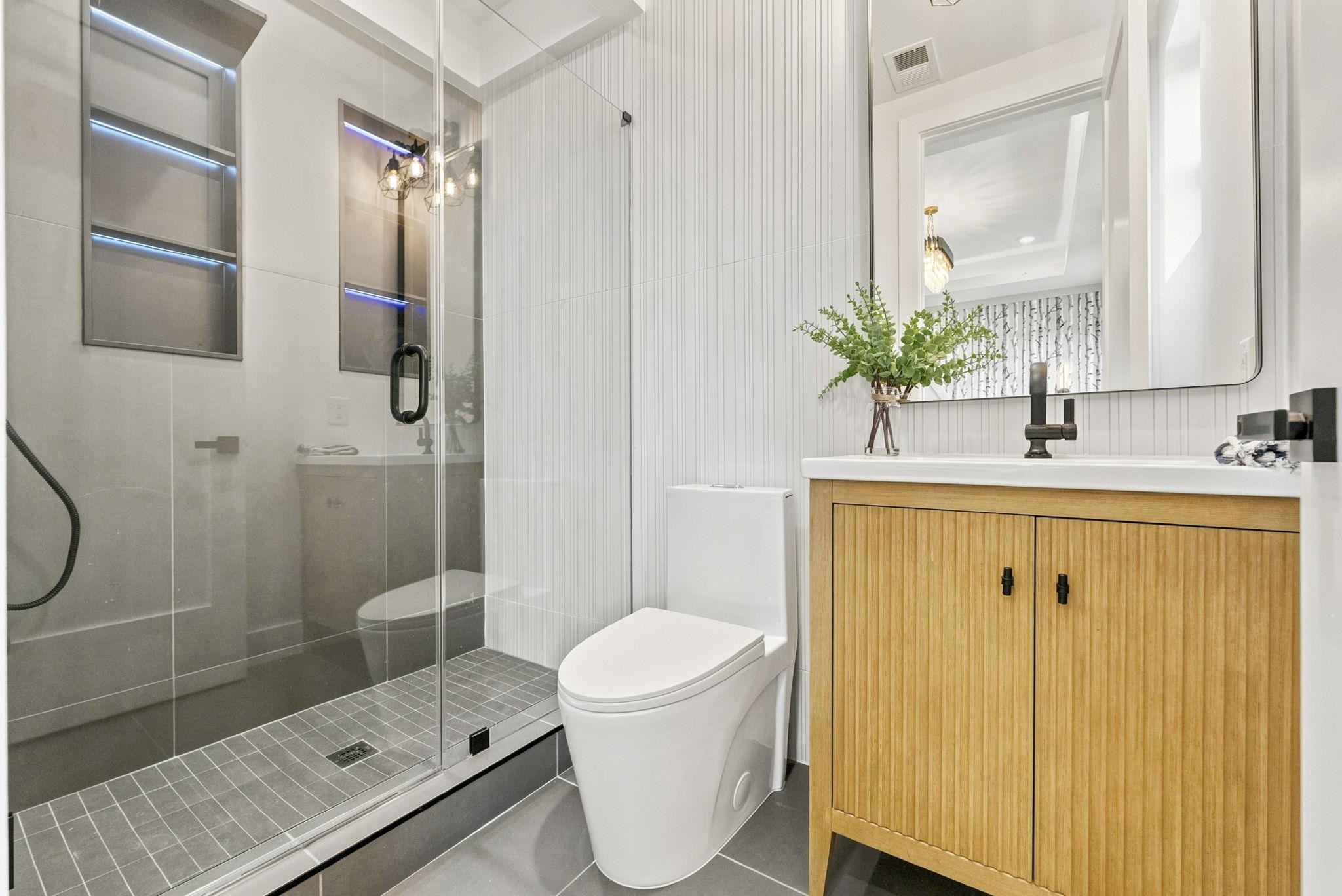 83 LEXINGTON AVE Unit: MF