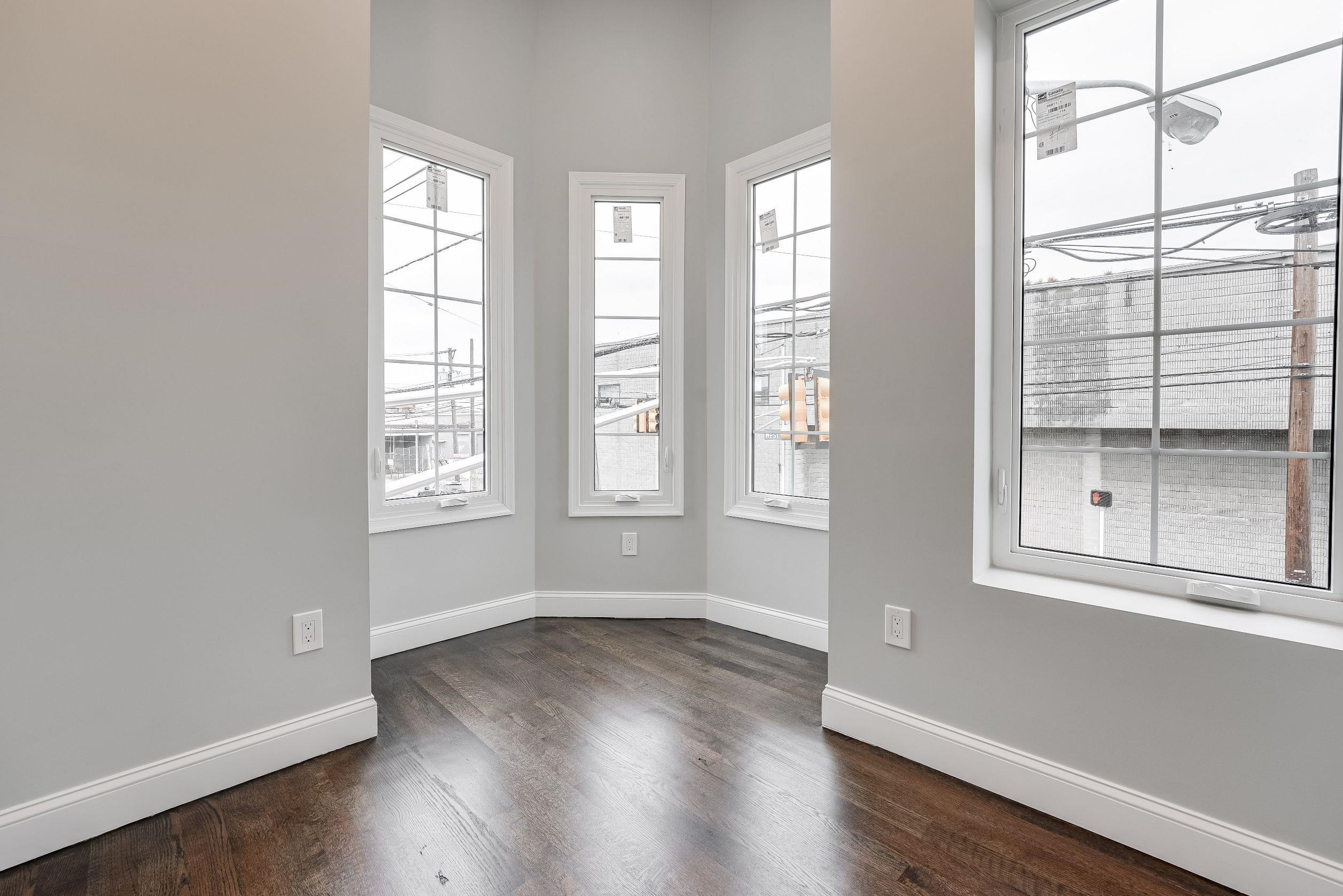 130 WEST SIDE AVE Unit: 1