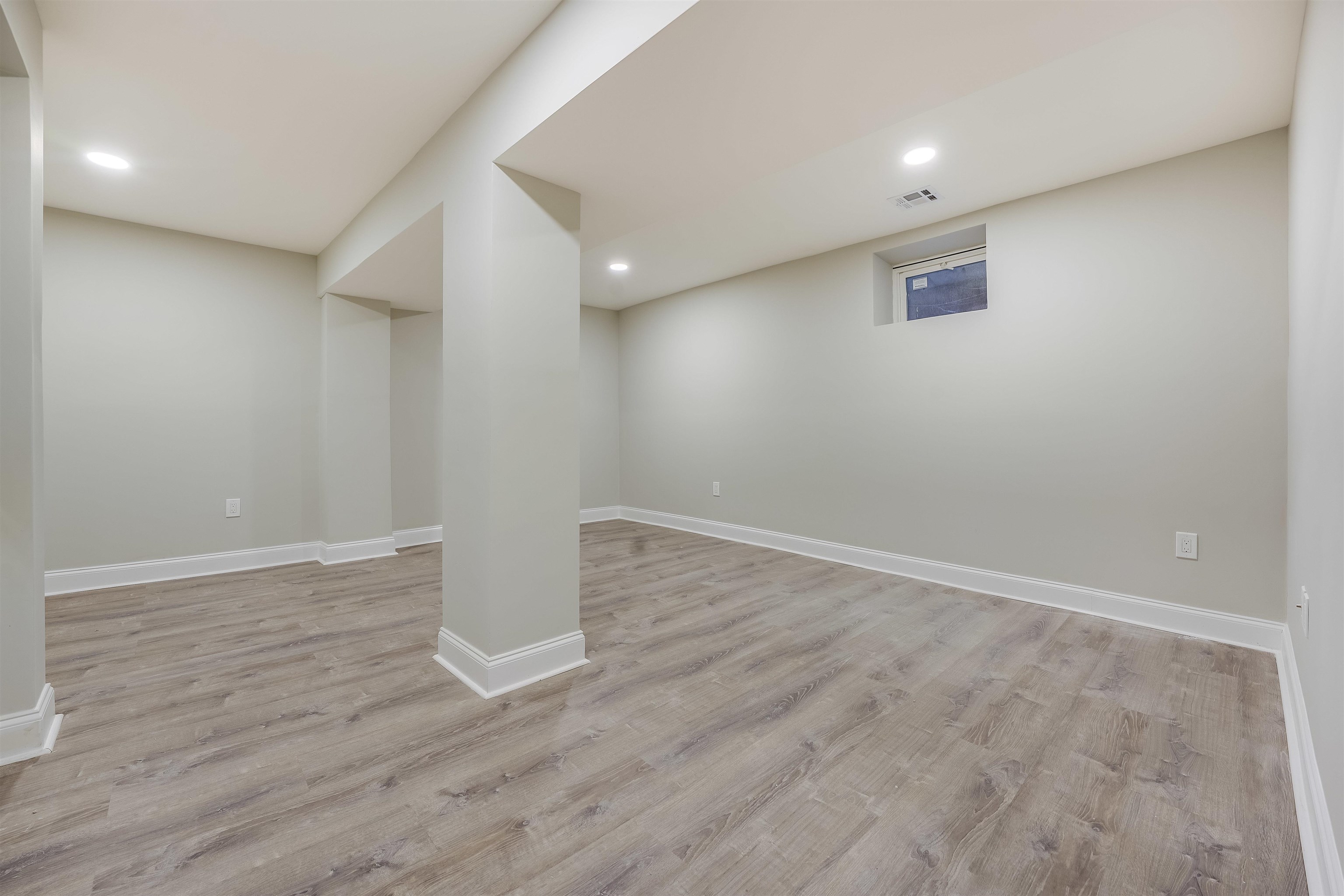 172 MALLORY AVE
