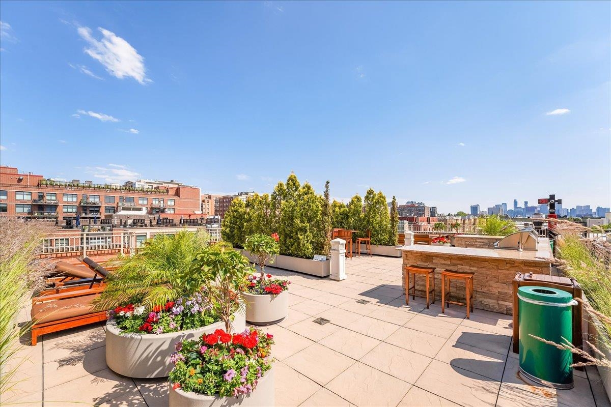 1450 WASHINGTON ST Unit: 615