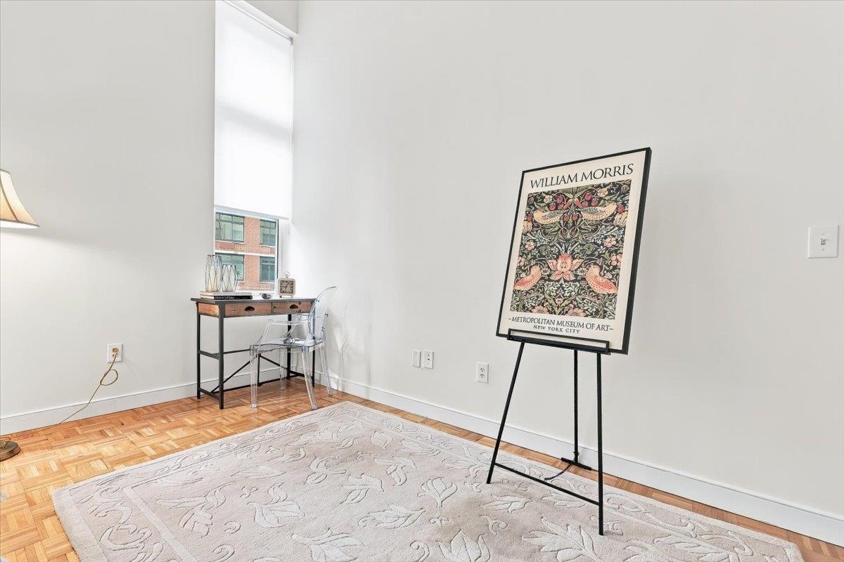 1500 HUDSON ST Unit: 4L