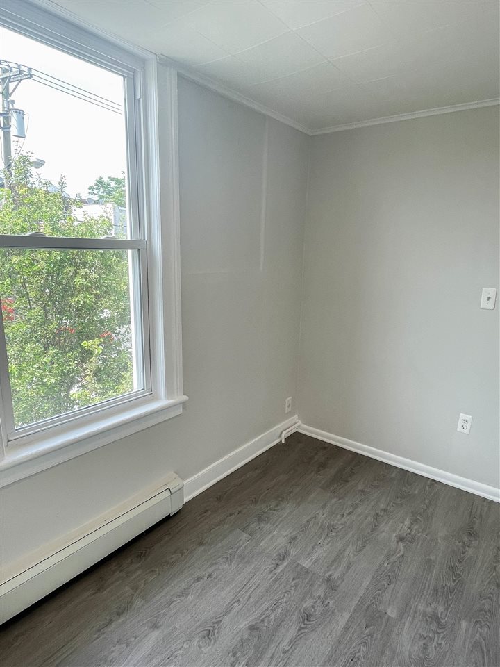 426 13TH ST Unit: 2