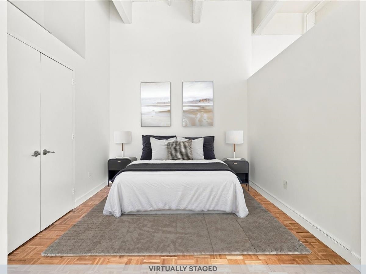 1500 HUDSON ST Unit: 4L