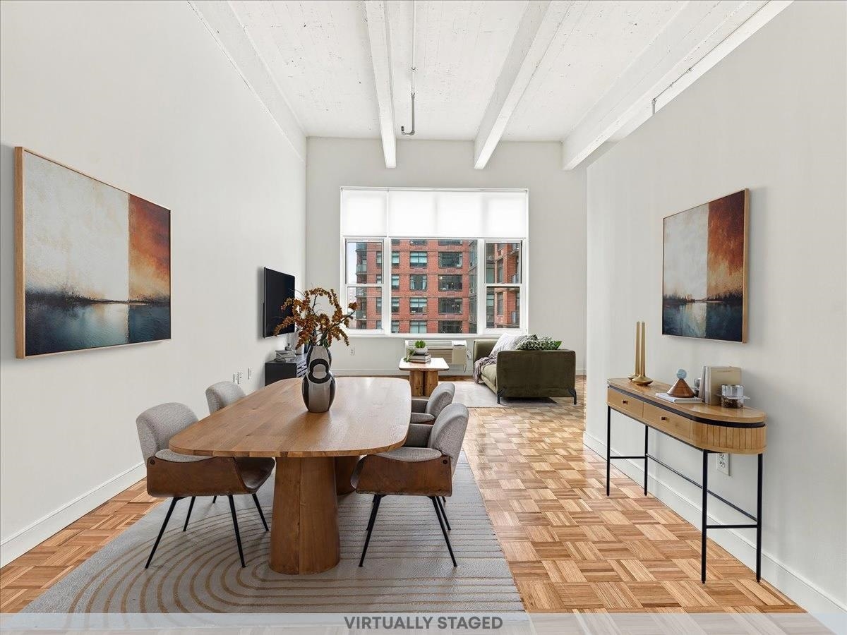1500 HUDSON ST Unit: 4L