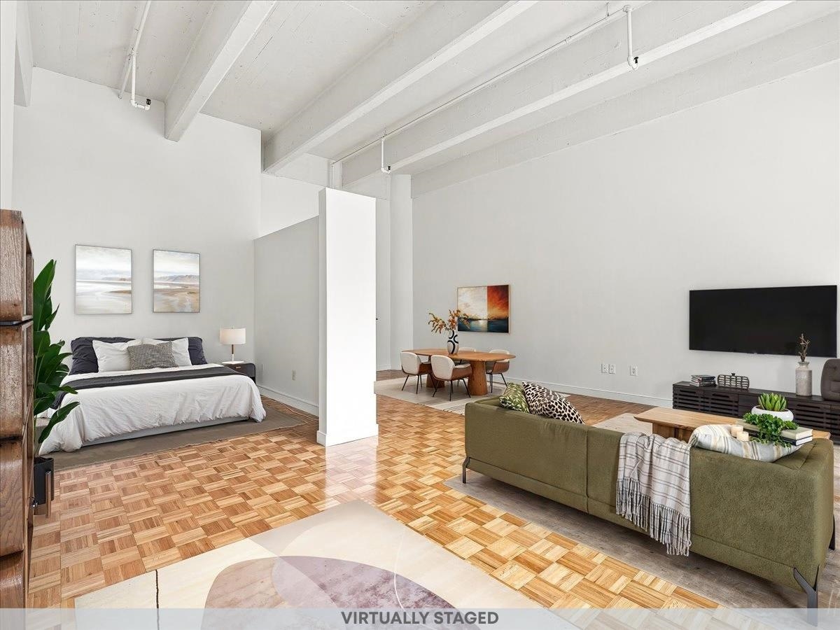 1500 HUDSON ST Unit: 4L