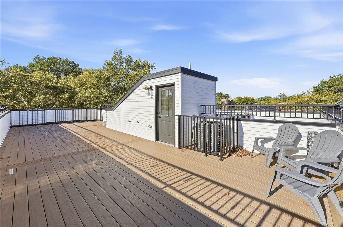 44 GAUTIER AVE Unit: 1