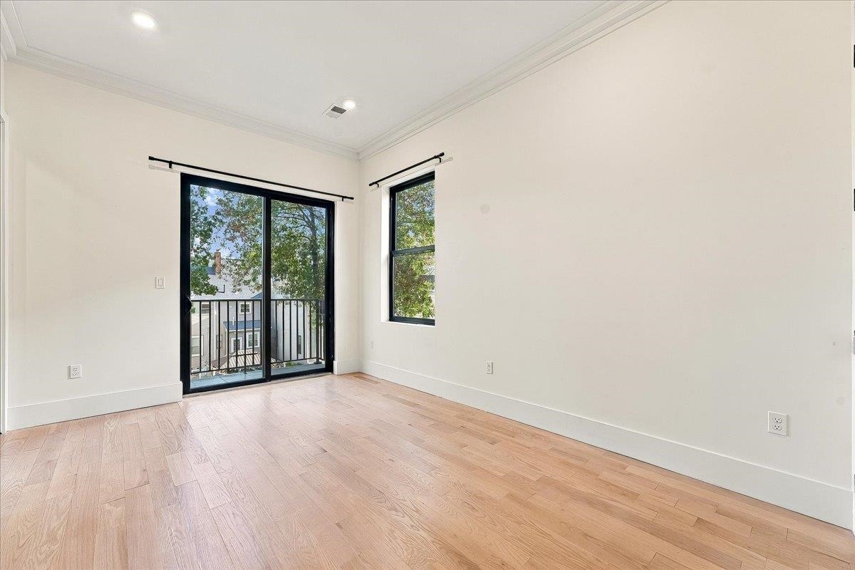 44 GAUTIER AVE Unit: 1