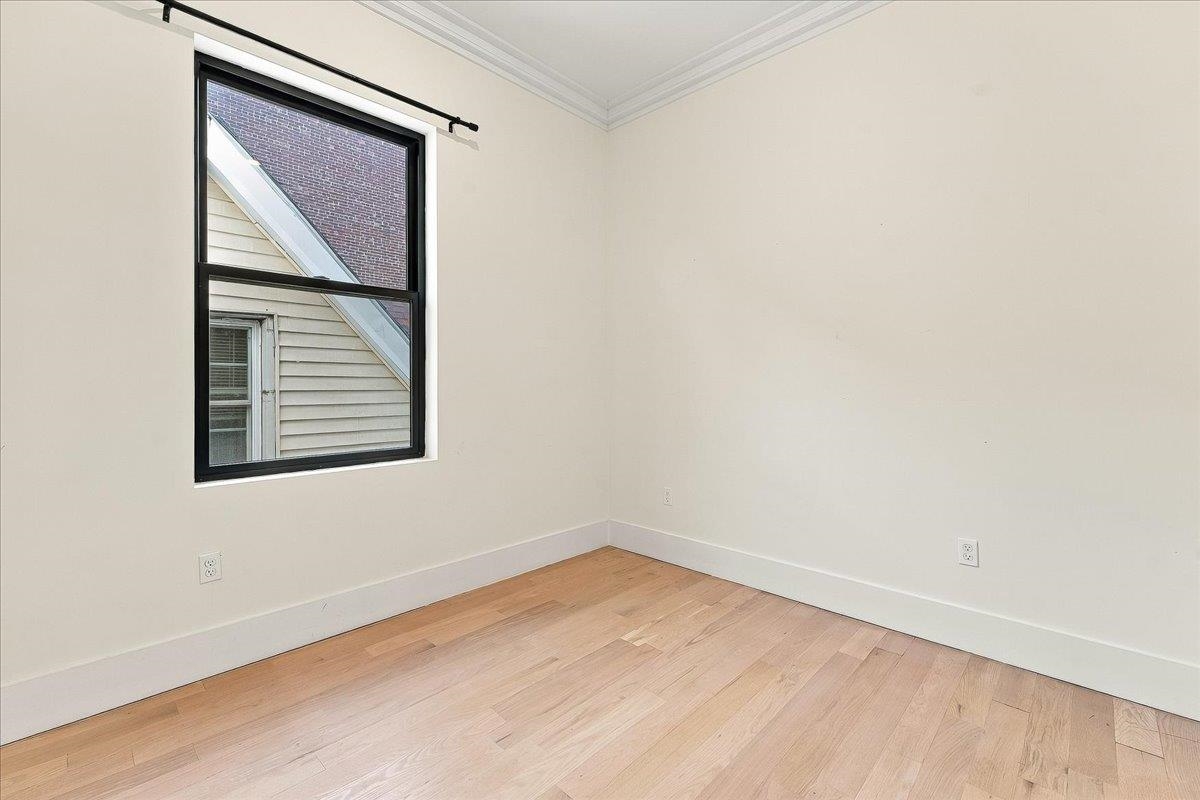 44 GAUTIER AVE Unit: 1
