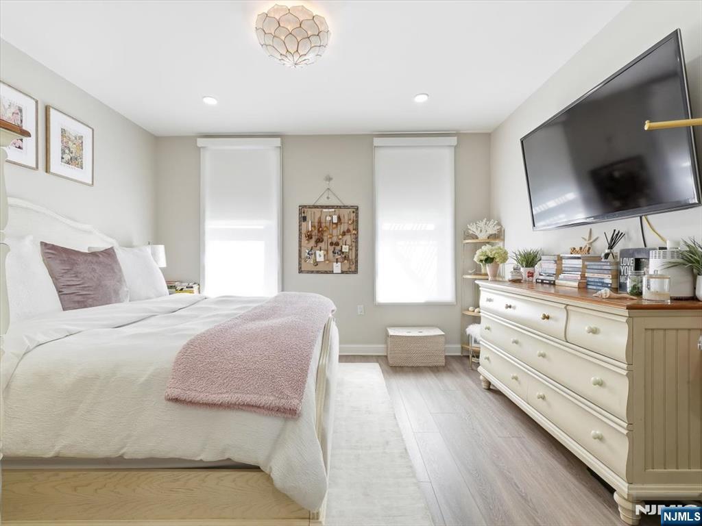 406 Madison Street 3R