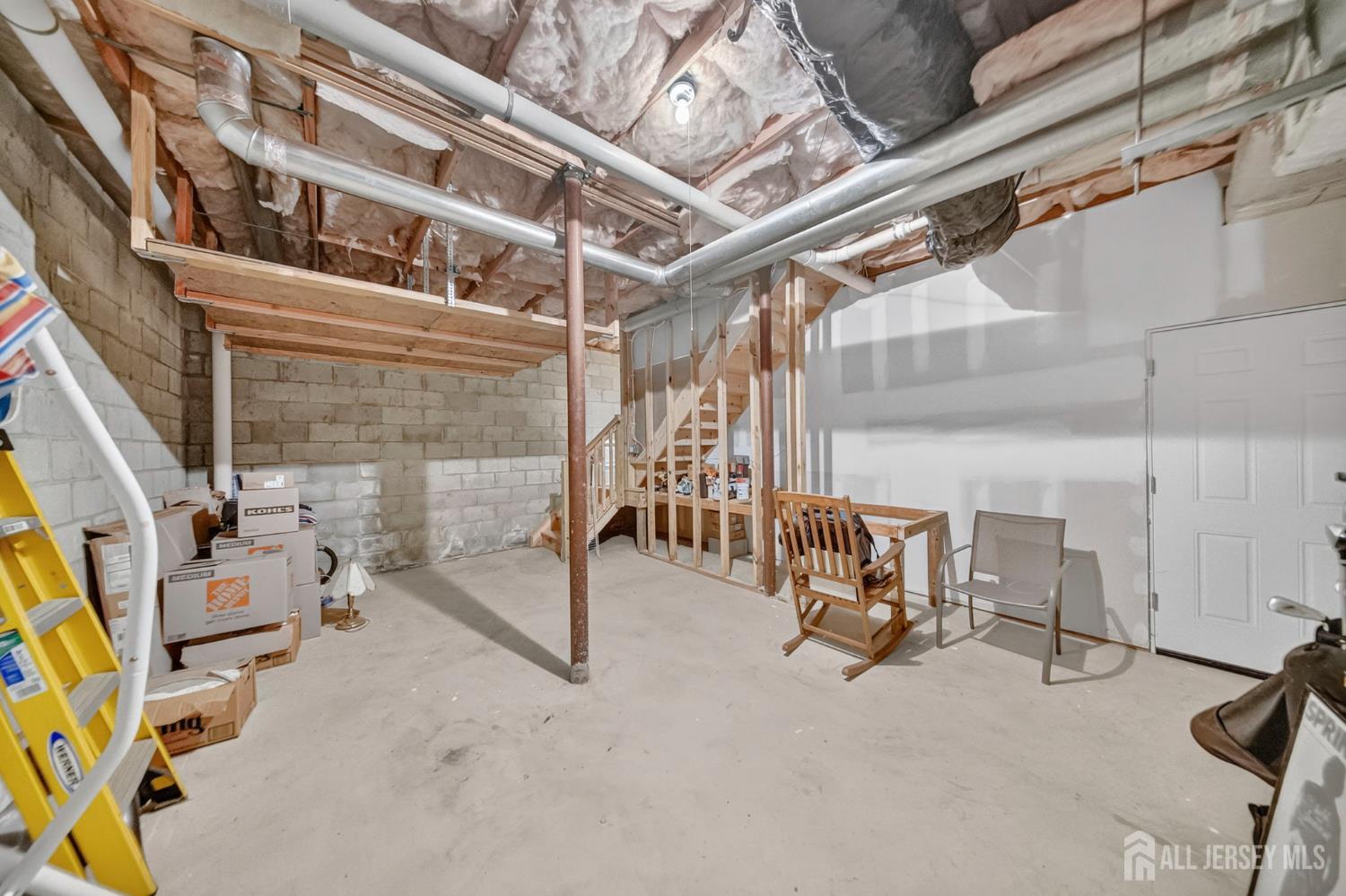 907 Harris Avenue