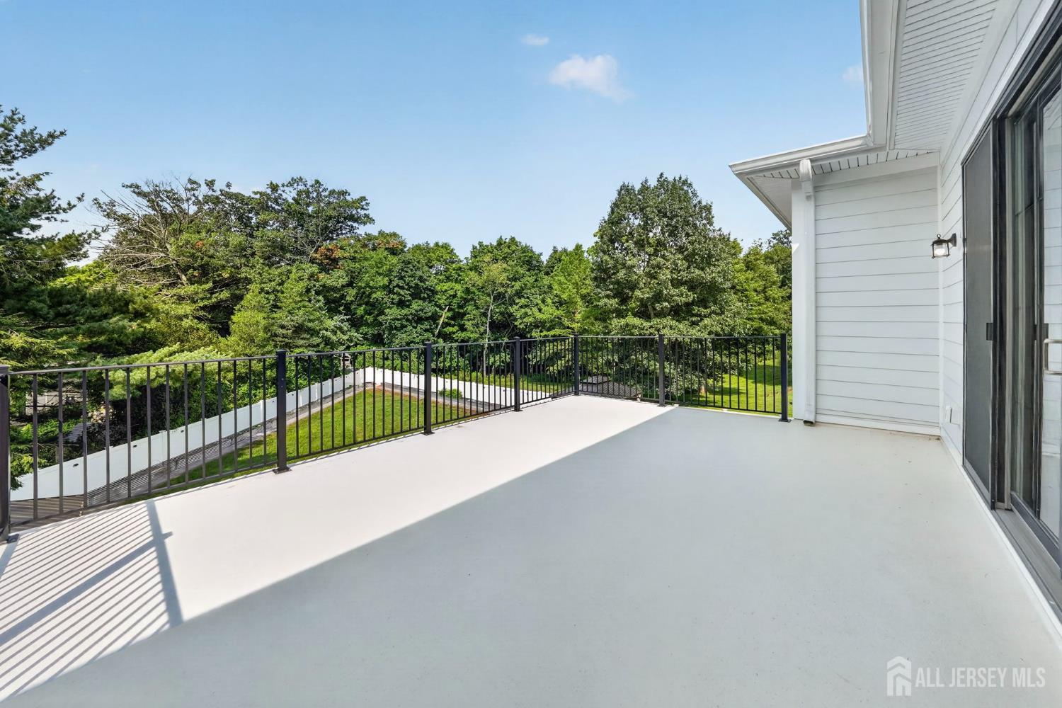 28 Ross Hall Boulevard