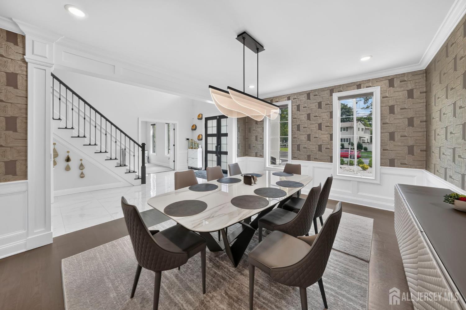 28 Ross Hall Boulevard