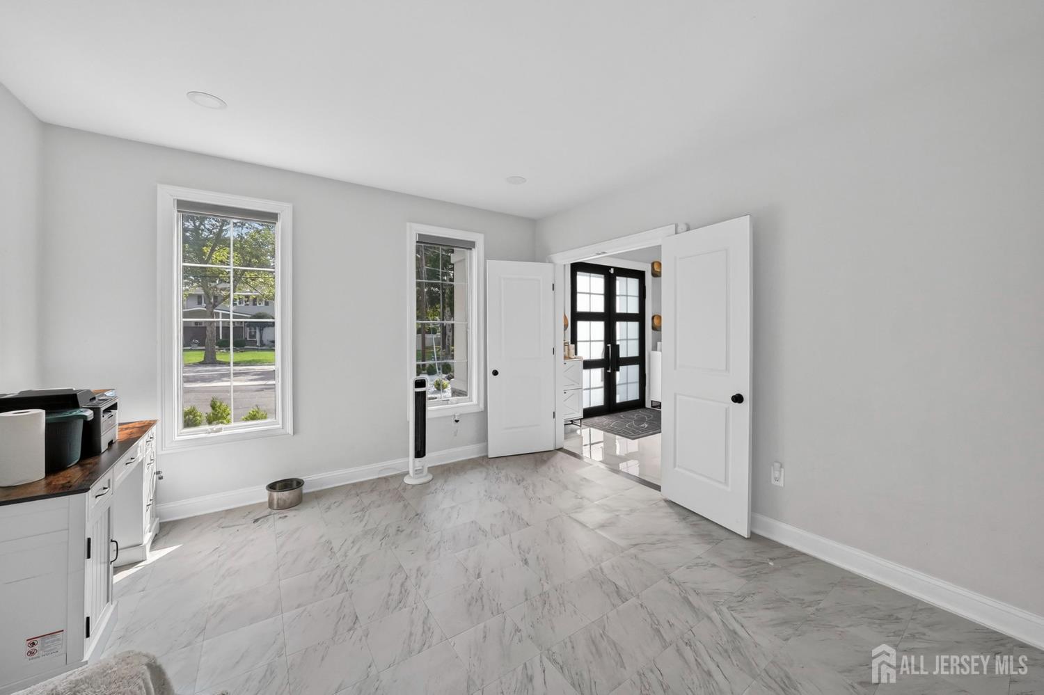 28 Ross Hall Boulevard