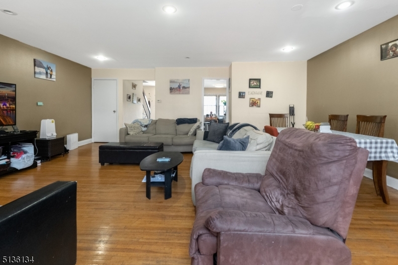 144 Highview Dr