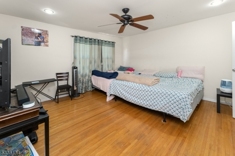 144 Highview Dr