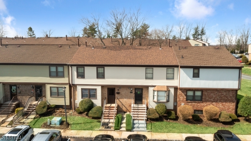 144 Highview Dr
