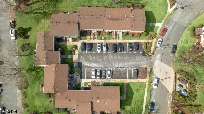 144 Highview Dr