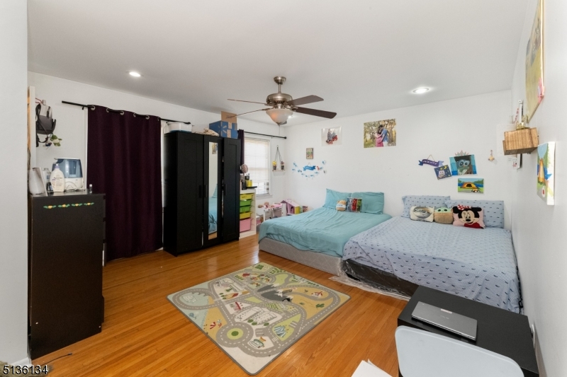 144 Highview Dr