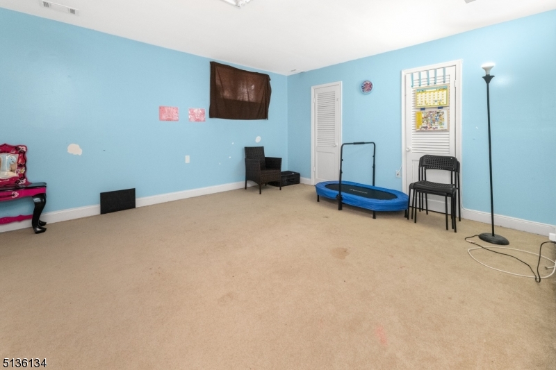 144 Highview Dr