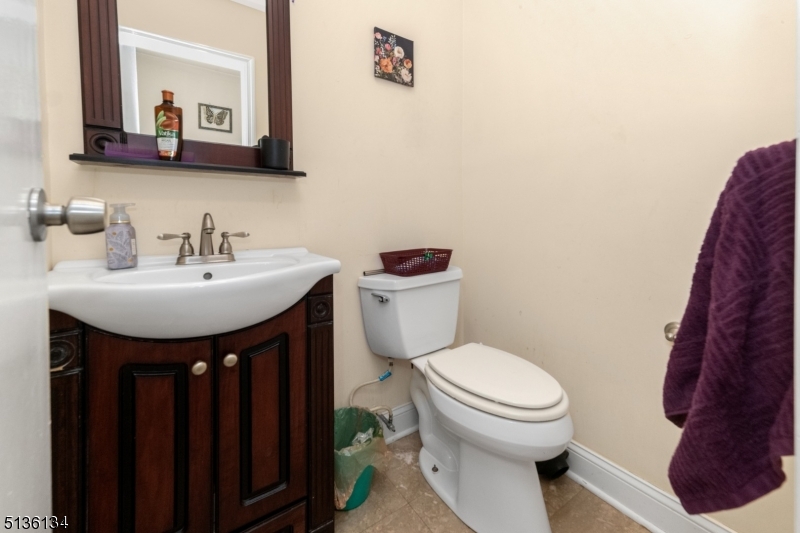 144 Highview Dr