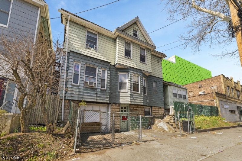 2249 Kennedy Blvd
