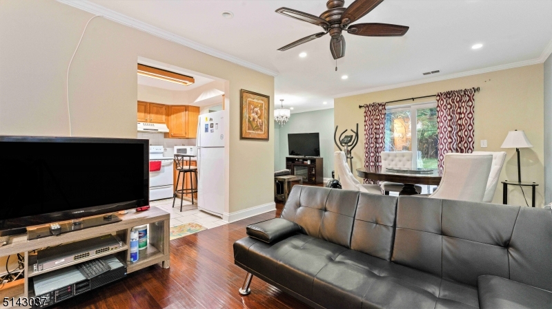 2 Gerald Ct