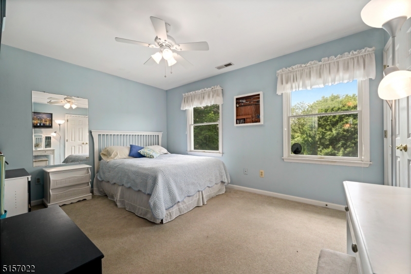 142 Old Turnpike Rd