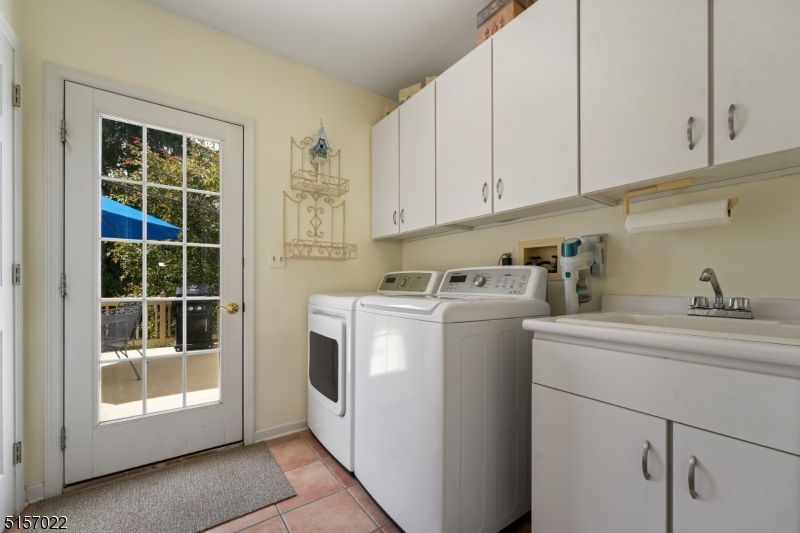 142 Old Turnpike Rd
