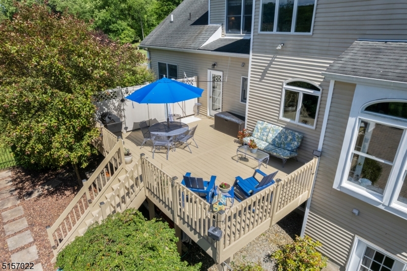 142 Old Turnpike Rd