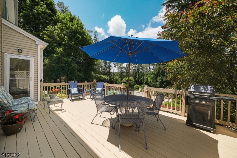 142 Old Turnpike Rd