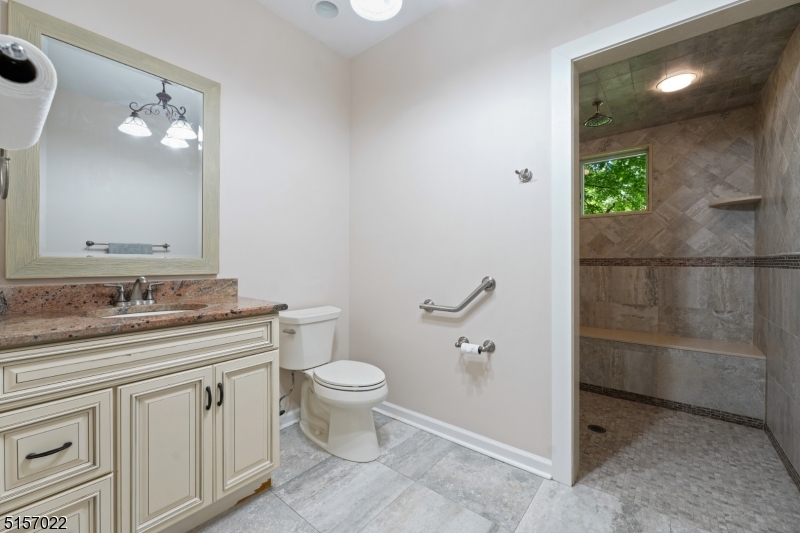 142 Old Turnpike Rd