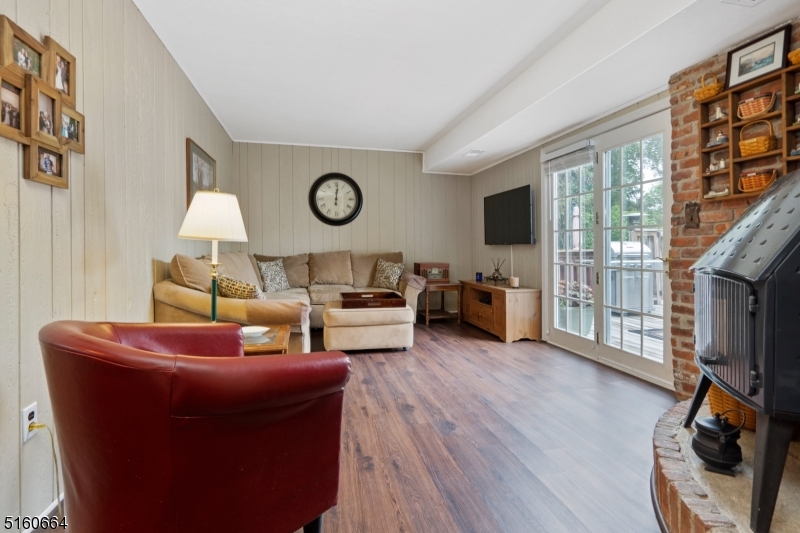 103 Countryside Dr