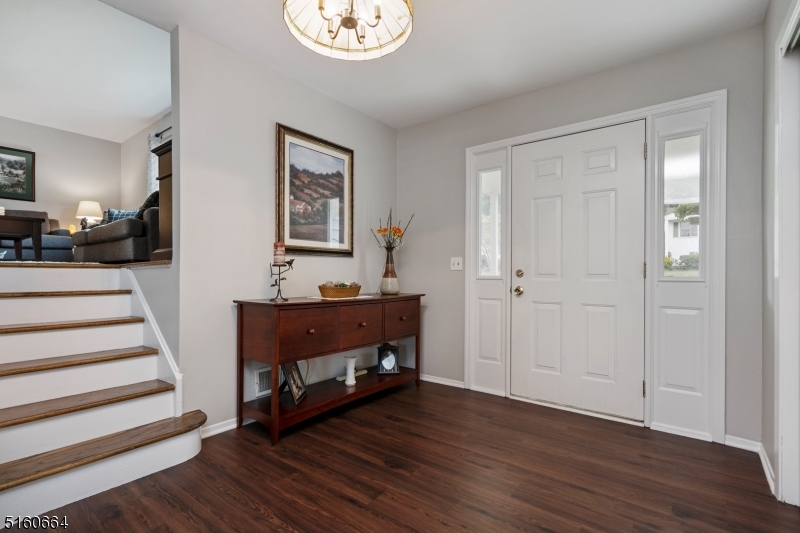 103 Countryside Dr