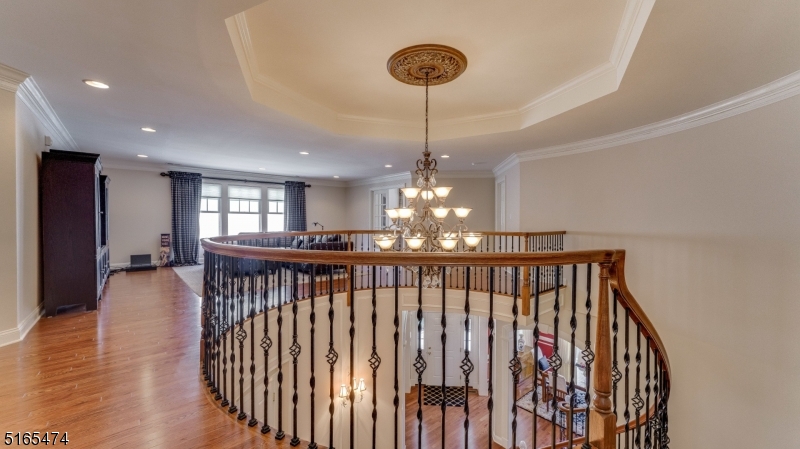 39 Betsy Ross Dr
