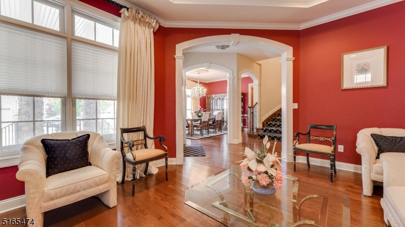 39 Betsy Ross Dr