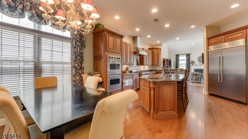39 Betsy Ross Dr