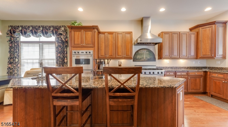 39 Betsy Ross Dr