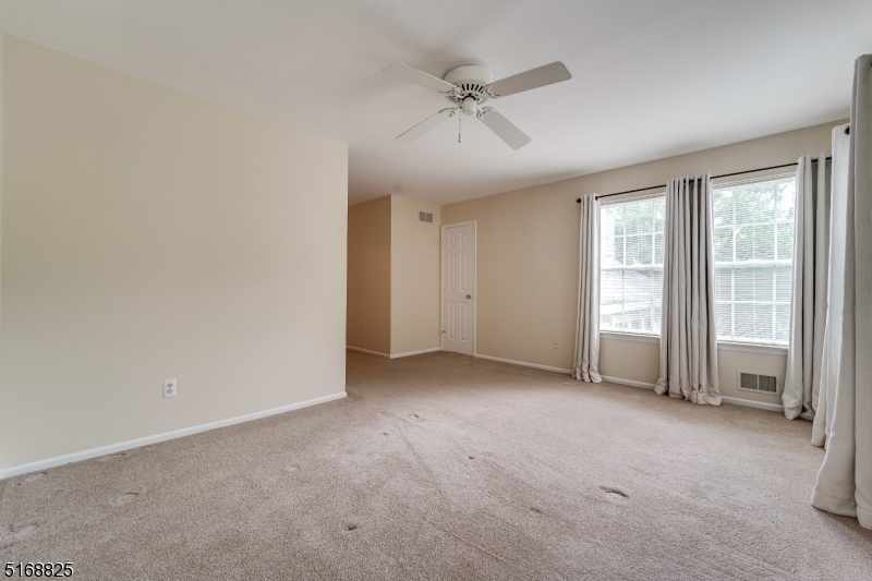 1805 Scarlett Dr