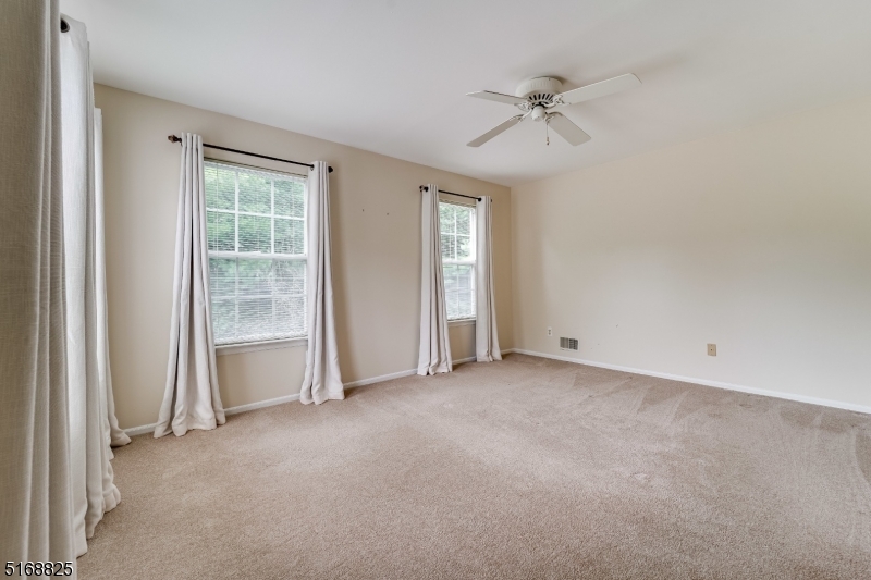 1805 Scarlett Dr