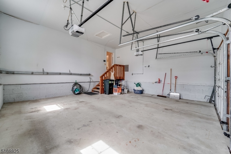 1805 Scarlett Dr